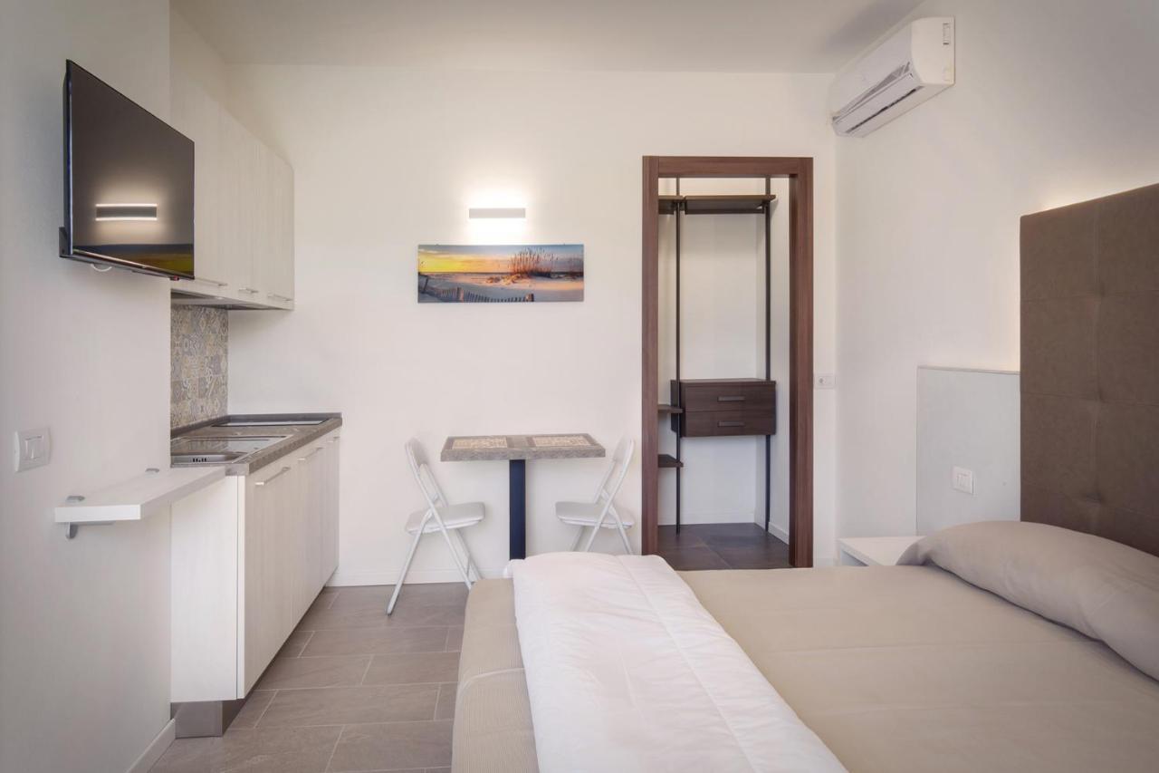 Villa Aurora-Holiday Home Apt 2 Бардолино Экстерьер фото